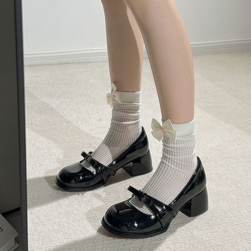 Sale Fashion Women - Nowe czółenka Mary Jane na kwadratowym