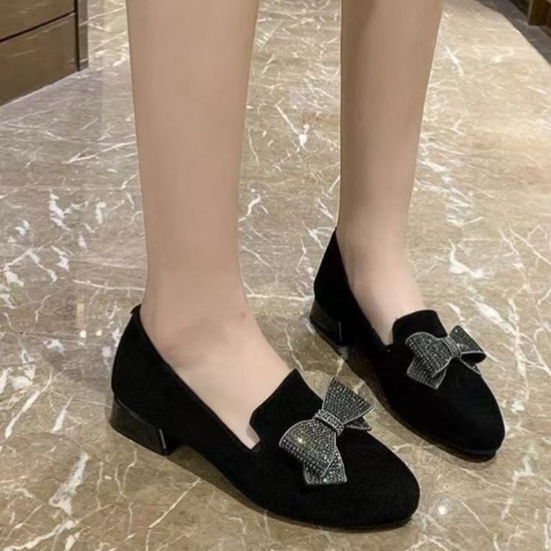Czarne modne damskie mokasyny  – Women'S Fashion Spring 2025 recenzja i cena