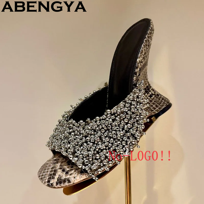 Eleganckie damskie klapki na k – Women Fashion Week 2026 recenzja i cena